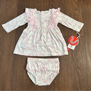 Magnetic Me Disney Pooh Sweeter Than Honey Ruffled Dress & Diaper Cover Set 0-3m